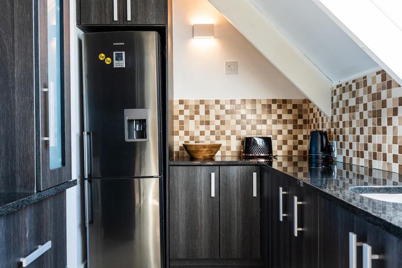 To Let 1 Bedroom Property for Rent in Dolphin Beach Western Cape